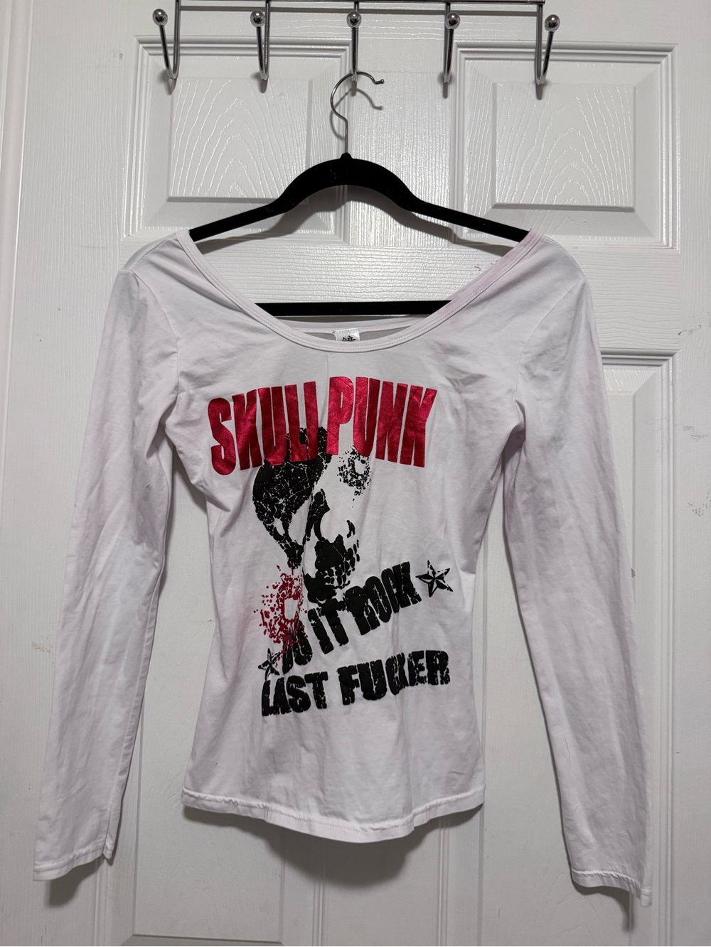 Gyaru White Skull Graphic Long-Sleeve Women's Top